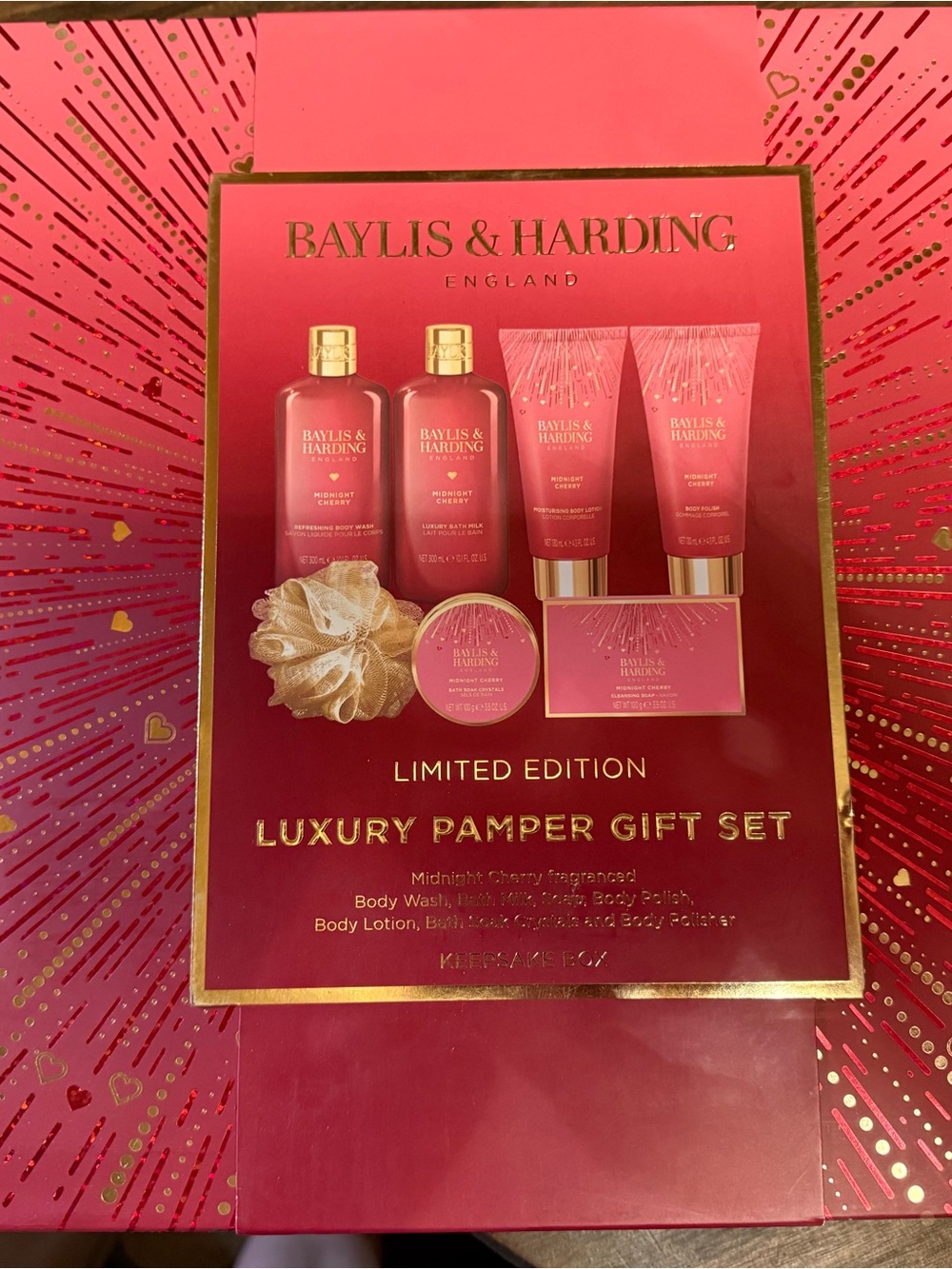 Baylis & Harding Luxury Pamper Body Wash Gift Set - red